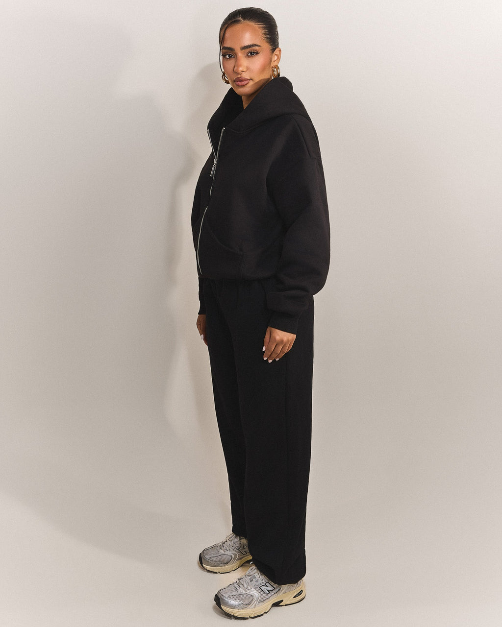 The Classics Cuffed Joggers in Black