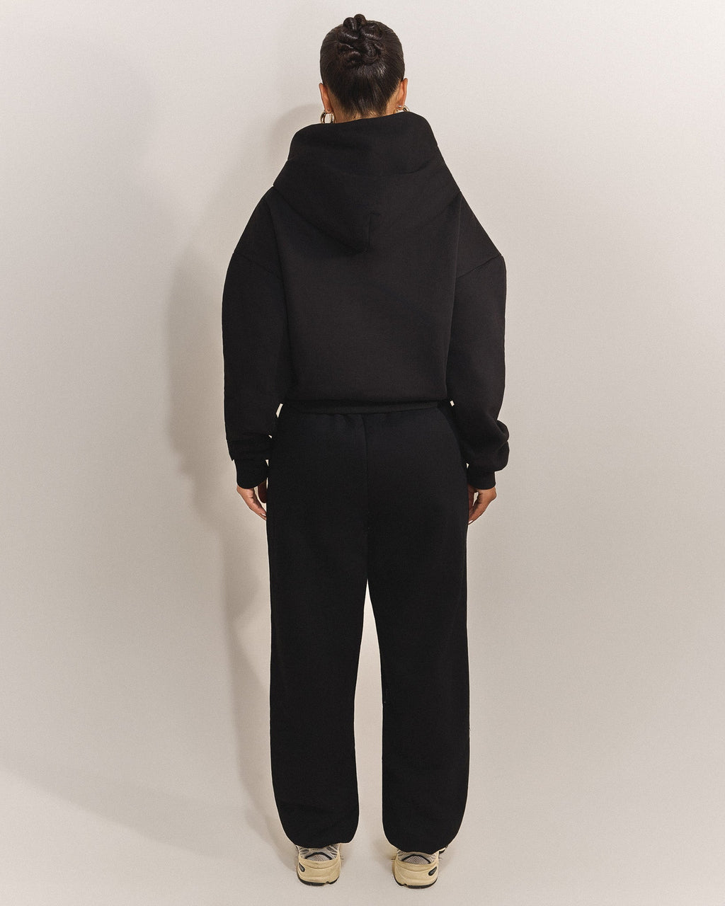 The Classics Cuffed Joggers in Black
