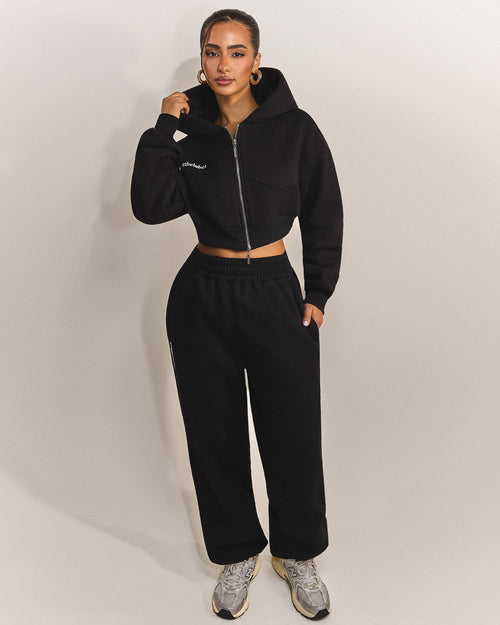 The Classics Cuffed Joggers in Black
