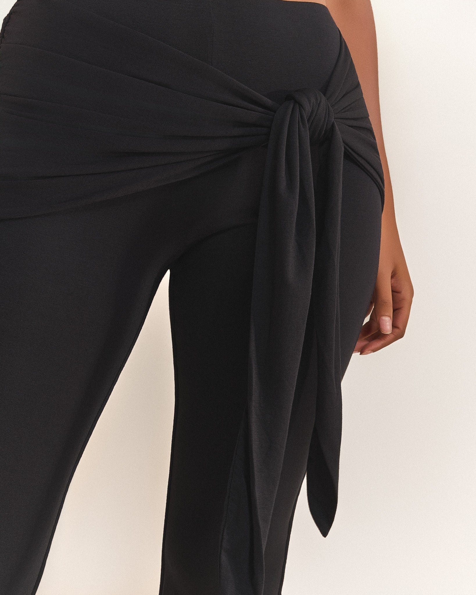 The Tie Trousers in Black